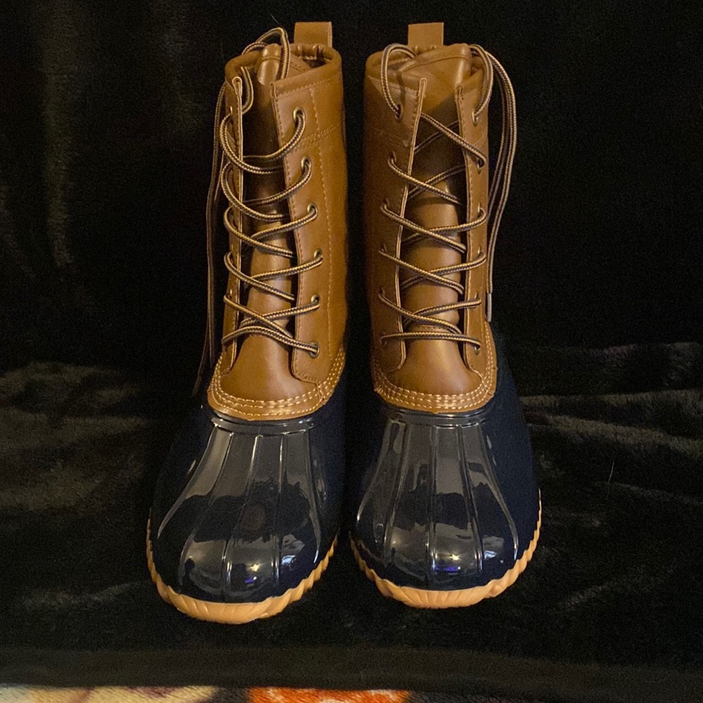 NWOT, The Original Sporto Duck Boots Women’s Size 9